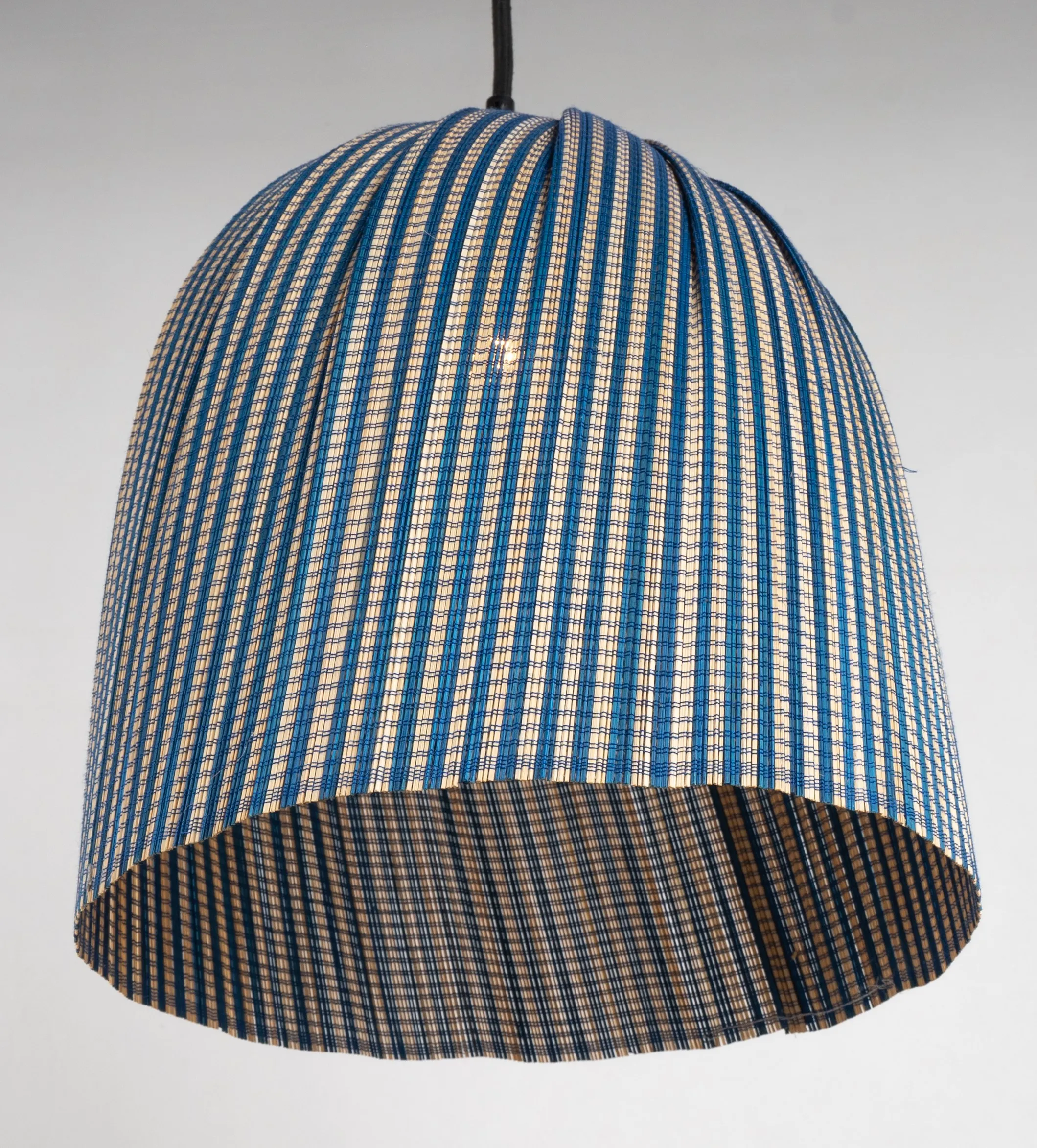 
Manufacturers Selling Bamboo Hanging Modern Hotel Pendant Lamp made in Vietnam 