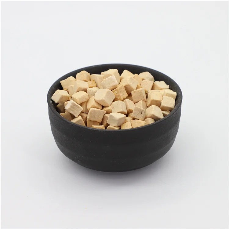 Hot Sale Natural Nutrition Chicken Meat Cubes Dried Food Sea Dog Cat Freeze Dried Pet Snacks Food
