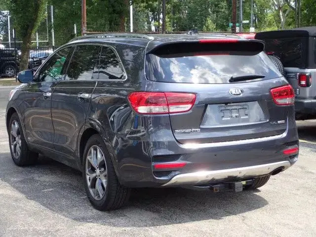 2016 K I A SO REN TO FULL OPTION LHD