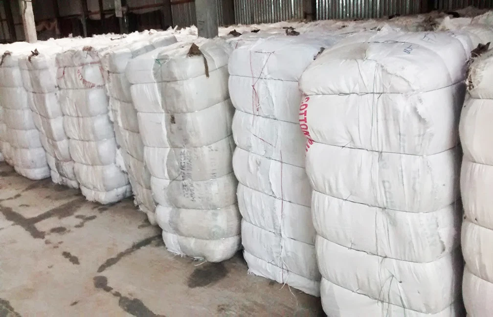 Industrial Gray Melange Color Recycled Knit Fabric Waste Supplier from Bangladesh garments waste fabric clips