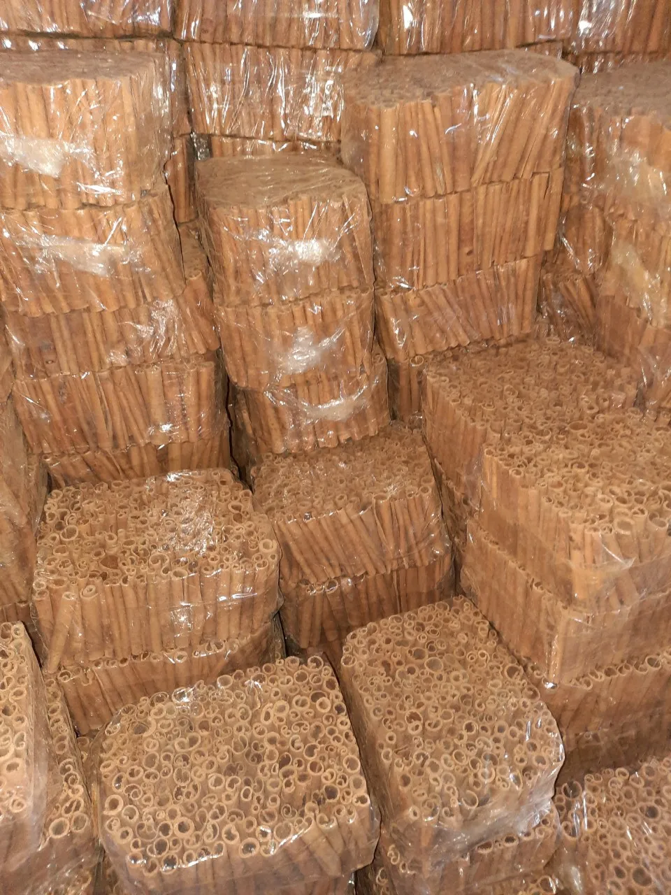 Cigarette Cinnamon Vietnam 2021 cassia stick