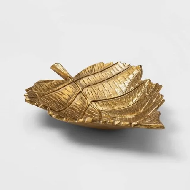 Attractive Metal Leaf Shape Serving Tray with good price