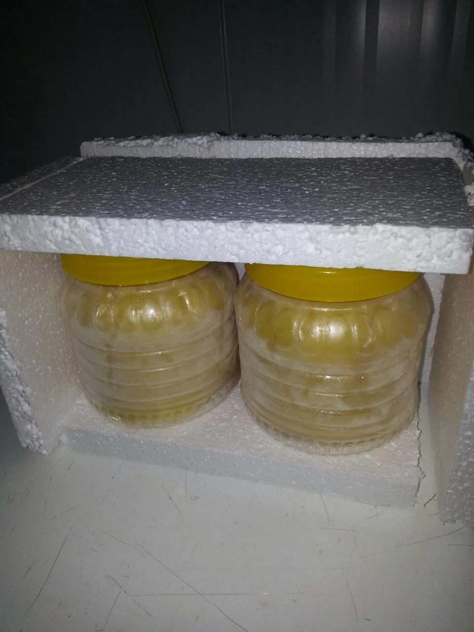 
FRESH ROYAL JELLY 