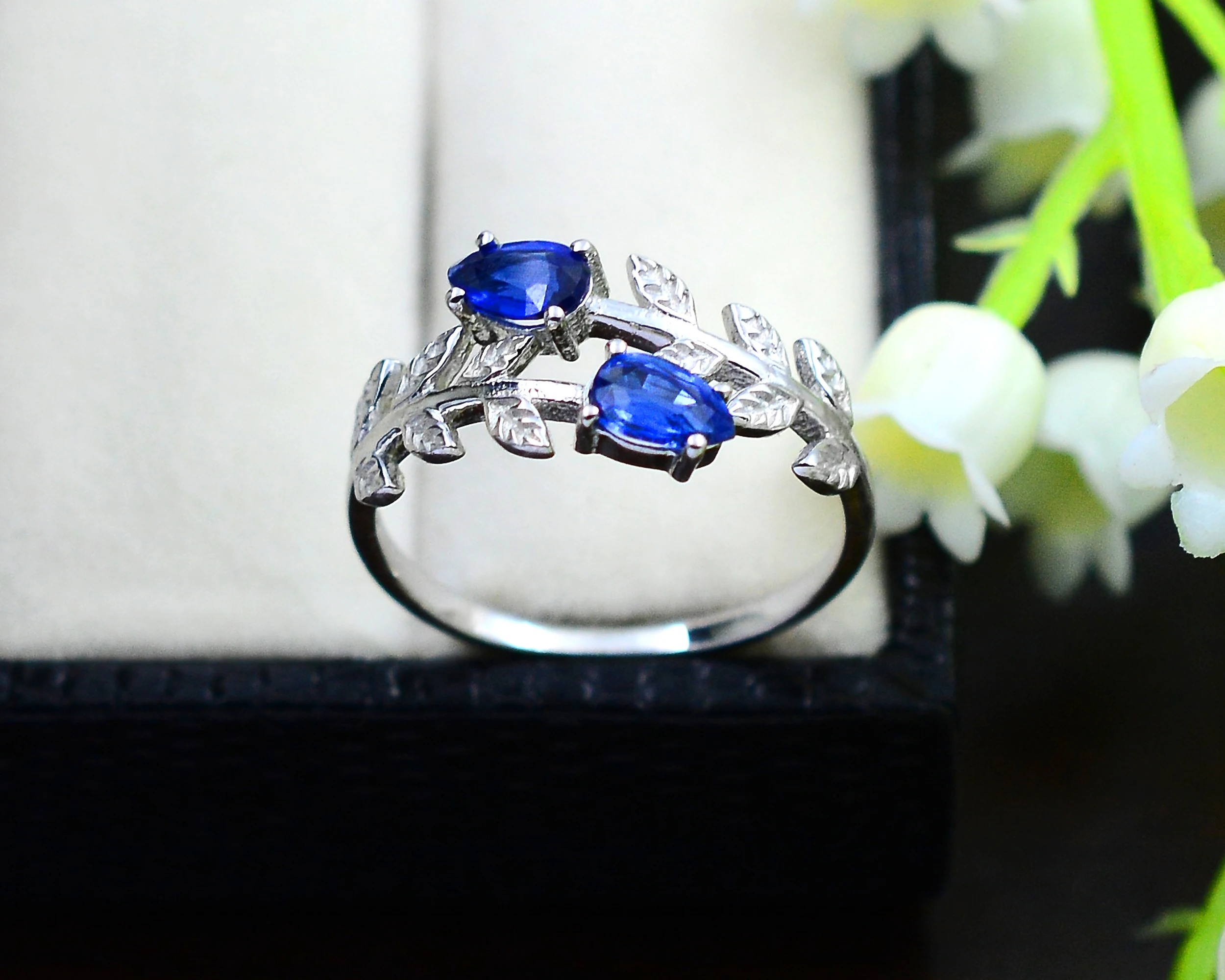 Top Demanding Natural Blue Kyanite 6x4 MM Pear Gemstone 925 Sterling Silver For Women Jewelry Ring Wholesaler From India