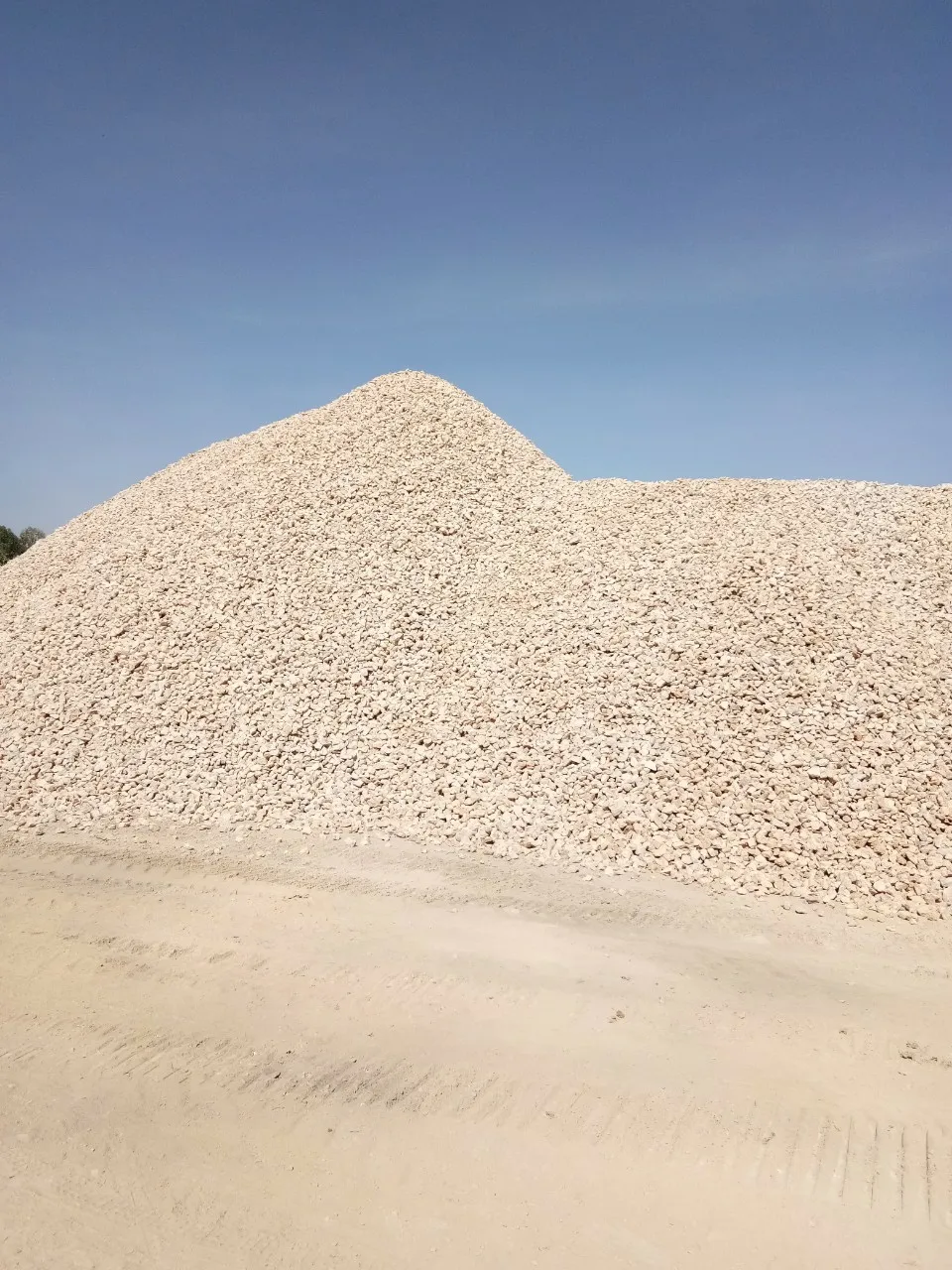 
Hot Sale !!! High quality Dolomite for construction (Whatsapp/ Zalo/ Viber/ Mob: Ms Hana Lee: +84 971 222 099) 