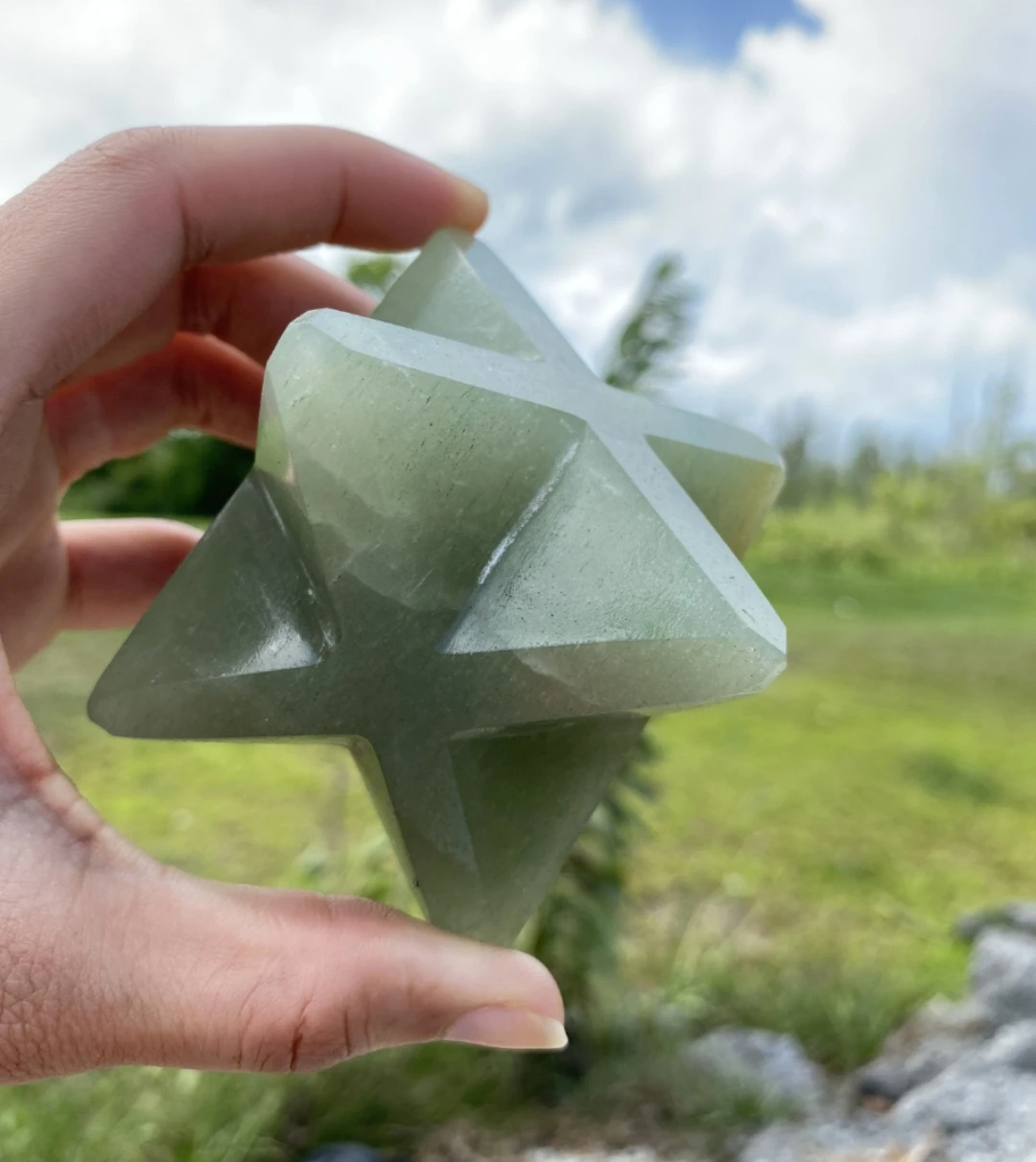 Хрустальный камень Larvikite в форме сердца лечебный черный индийский натуральный минерал любовь декор пальмы энергия 1 2 сверкающий драгоценный