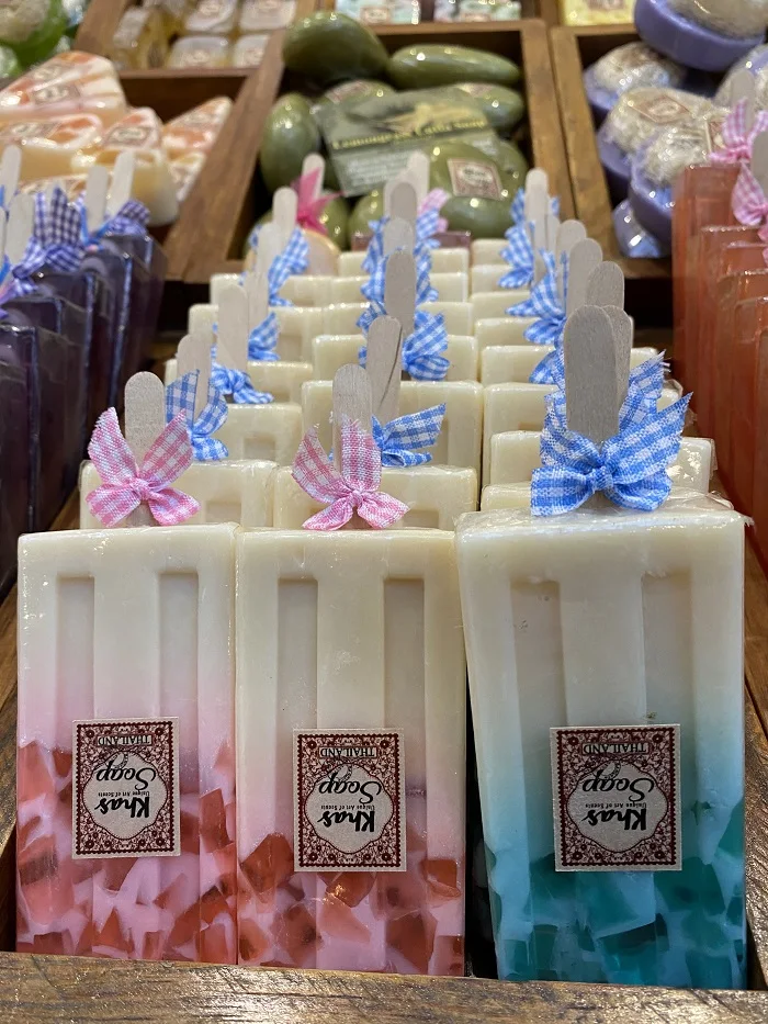  Дешевое натуральное твердое травяное мыло Khas с отбеливанием и базовой функцией очистки для взрослых из Таиланда