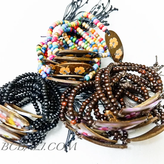 Handmade Wooden Coco Beads Bracelets Painting Mix Color Free Shipping Wholesale Price 300 Pieces Free Shipping