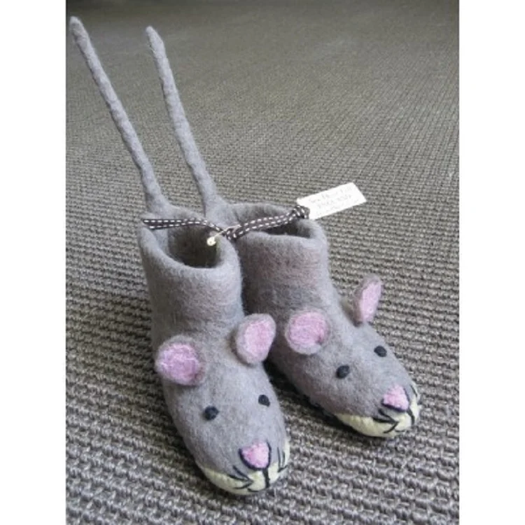 Children felt shoes