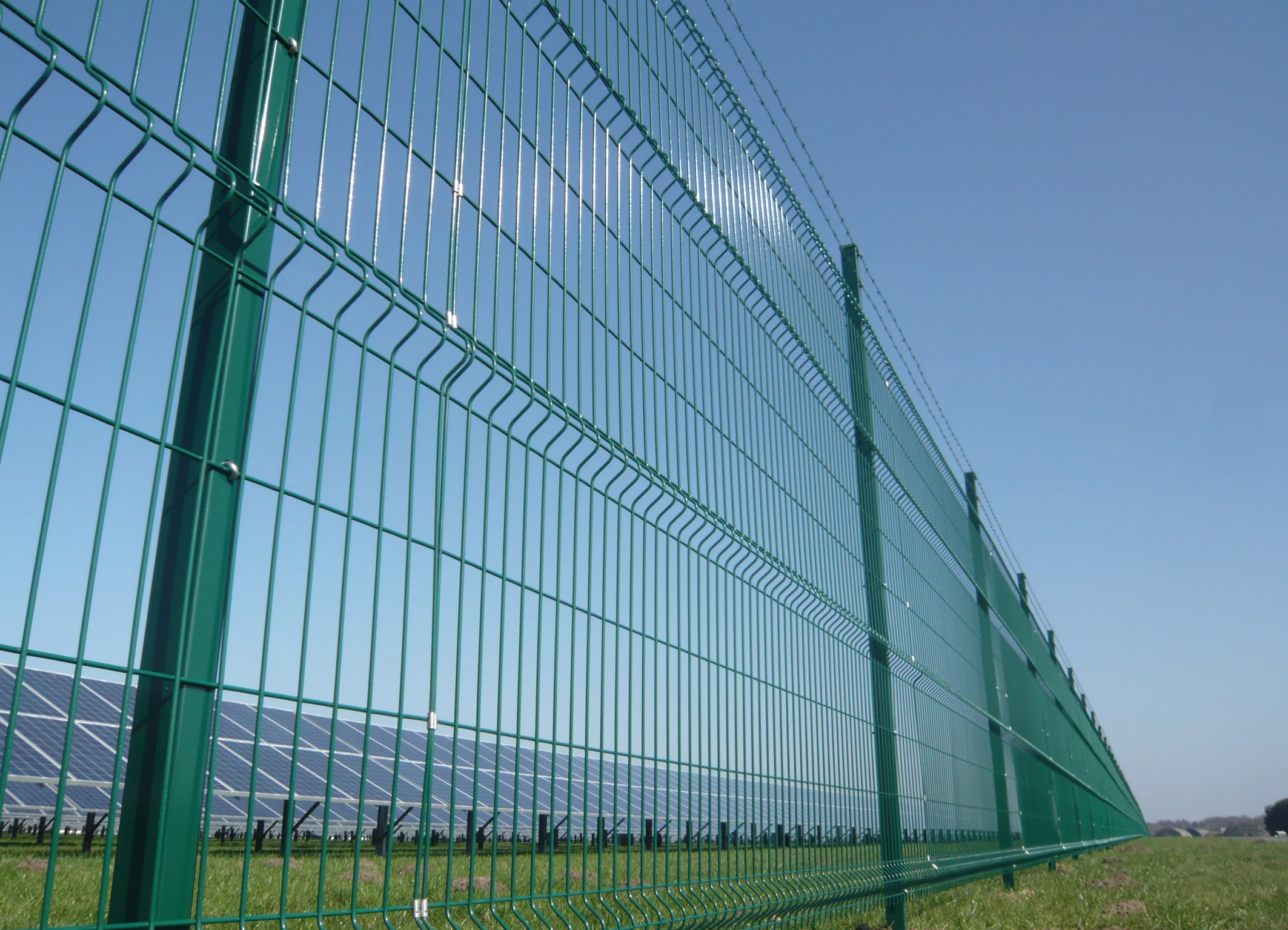 Big Sale on Hot Dipped Galvanized PVC Coated Fence Panels Made in Turkey Available Various Heights Sizes Green House Fencing