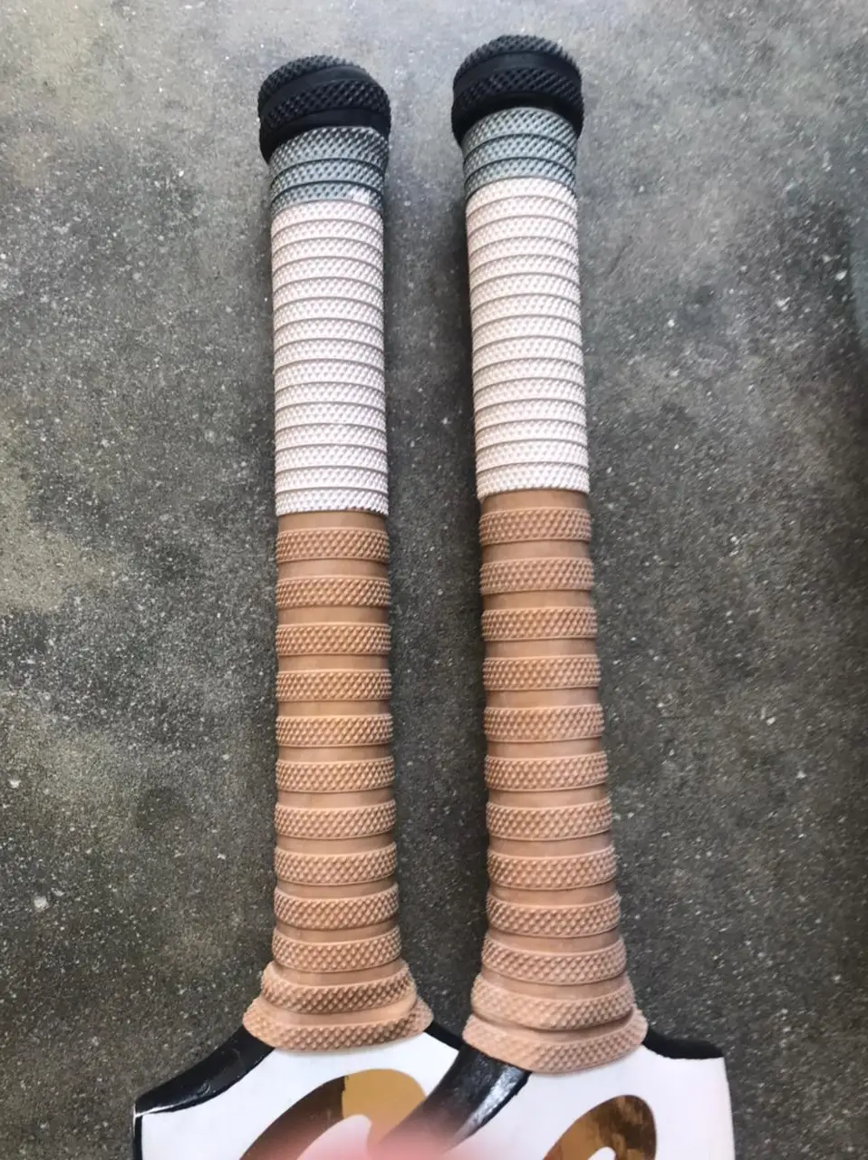 Cp Cricket Bats for Indoor & Outdoor cricket Tennisball Full cane Handle Softball Bats Premium Packing