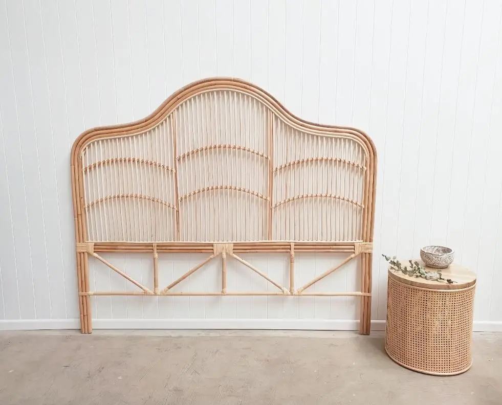 Винтажное постельное белье из натурального ротанга