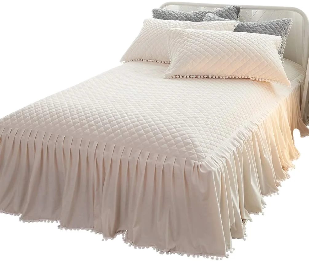 Luxury Velvet Quilted Fitted Bed Sheet Side Coverage Ruffle Bed with Pompoms Fringe100% linen Bedspread