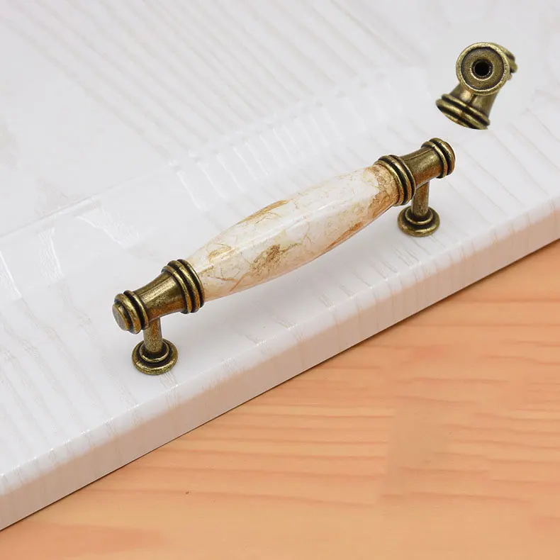 Antique Style European High Quality Black Designer Luxury Brand Bedroom Furniture Gold Cabinet Knobs Drawer Handles