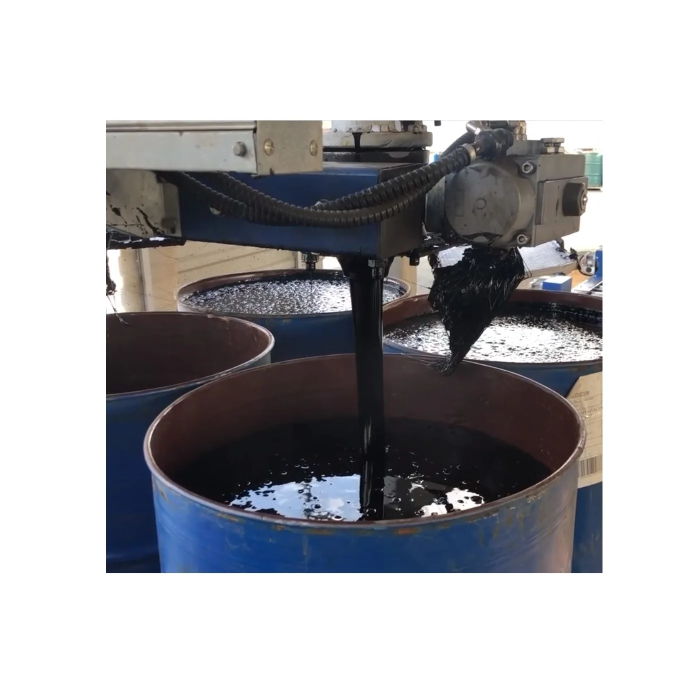 Оптовая продажа, русский полимерный модифицированный битум в бочках «Bitunova»