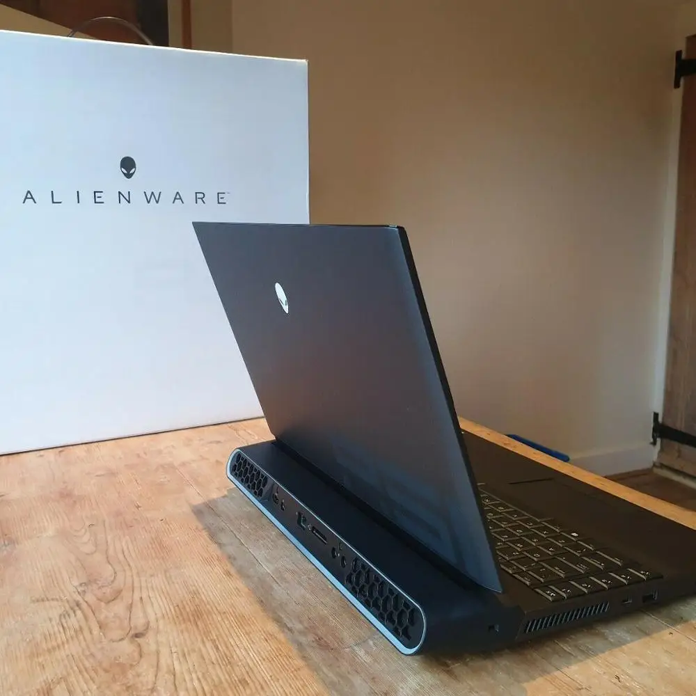  Новый аленваров Area-51m дюймов 9th поколения Core i9-9900K gtx 2080 GPU игровой ноутбук плюс 3 года гарантии