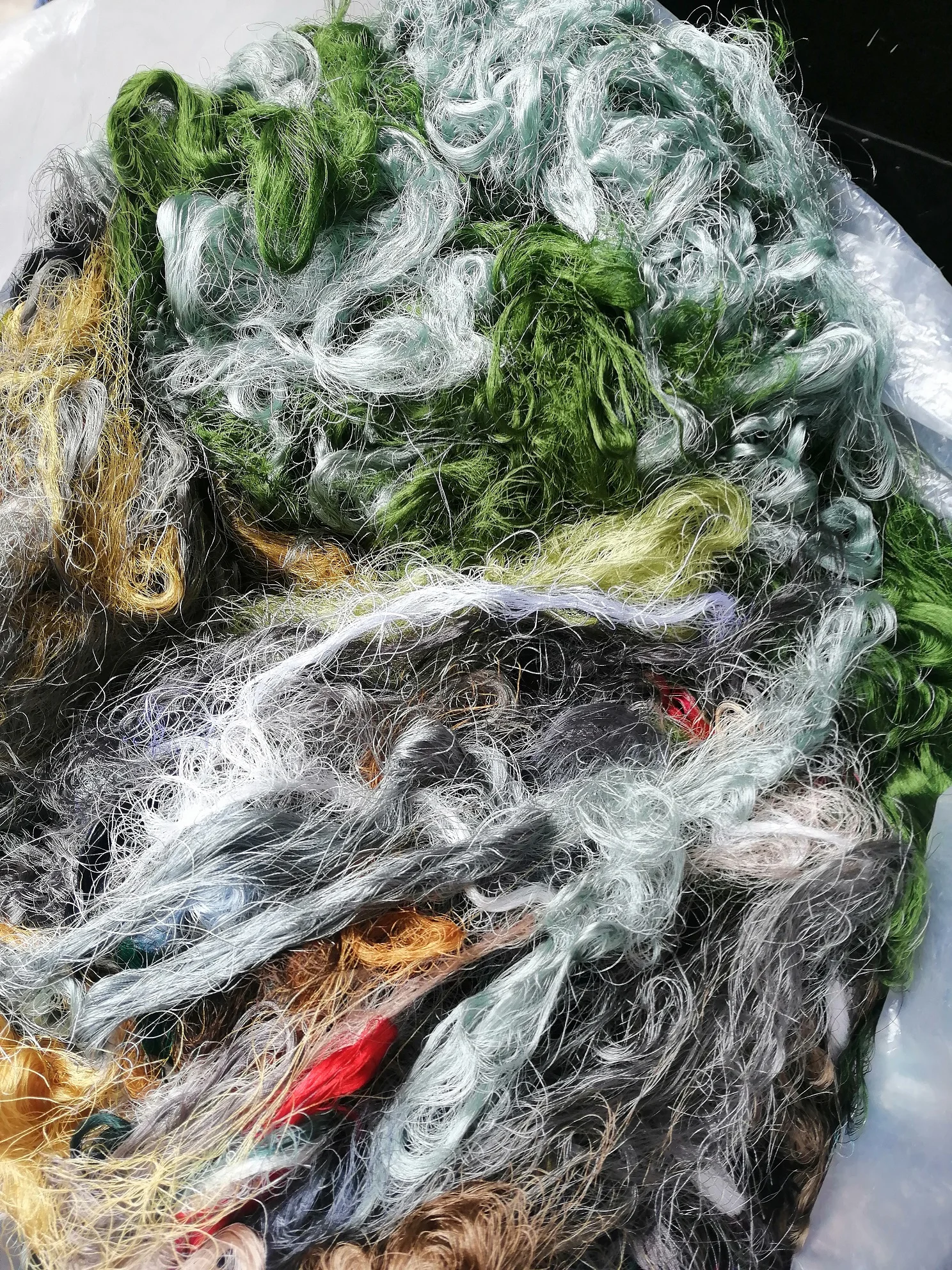 Sari шелковые отходы разных цветов