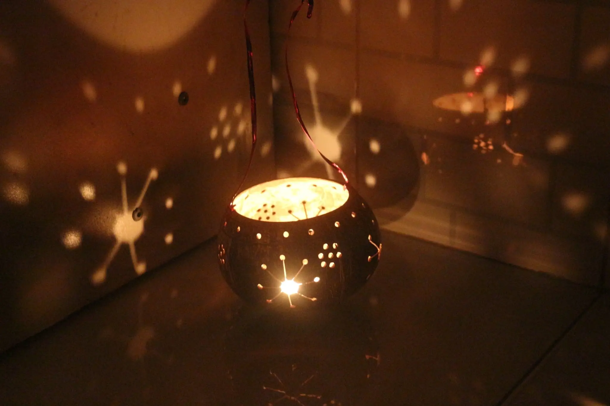 Viet Nam Handmade Coconut Shell Candle Holder Hanging Coconut Tealight Natural Coco Shell 0084947900124