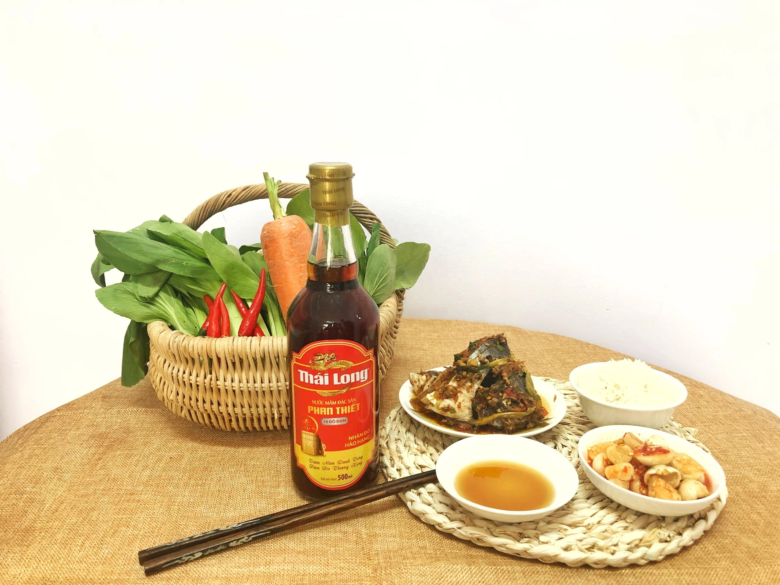 Traditional Phan Thiet fish sauce made from anchovy by Vietnam manufacturer with wholesale price