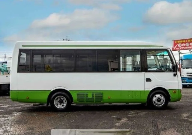 2013 Mitsubishi Rosa Bus