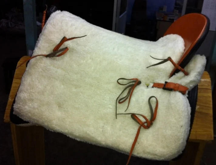 Top Quality Horse Riding Black Saddle Set Saddle Blanket Soft Leather Horse Riding Equipment at Wholesale Price