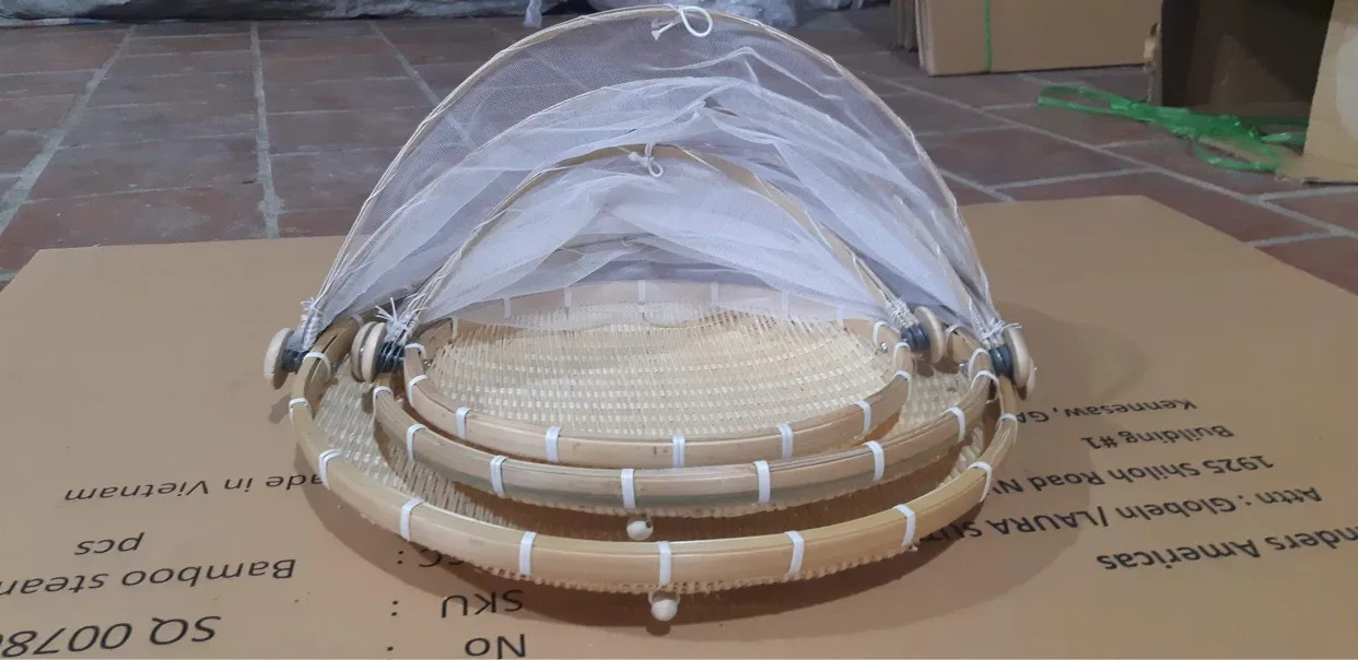 high quality Wholesale Handmade Bamboo Fruit Wicker Rattan Tray Kitchen Basket with net cover
