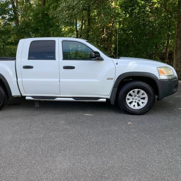 
Used Pick up double cabin 4X4 