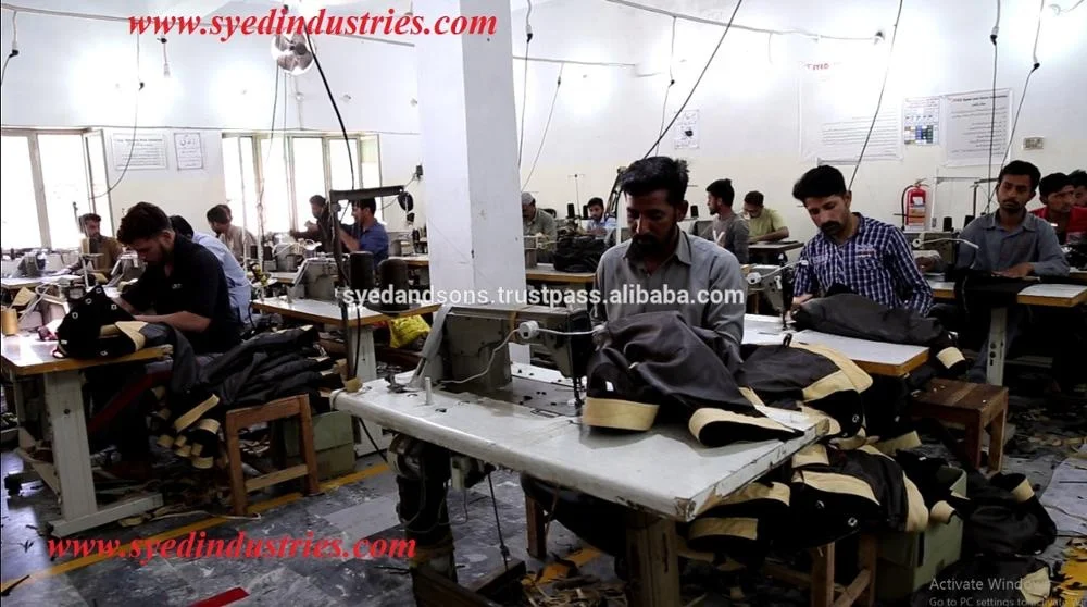 Leather fashion jacket with Zipper closure with two side pockets, great outwear jackets for daily wear (FJ-1010)