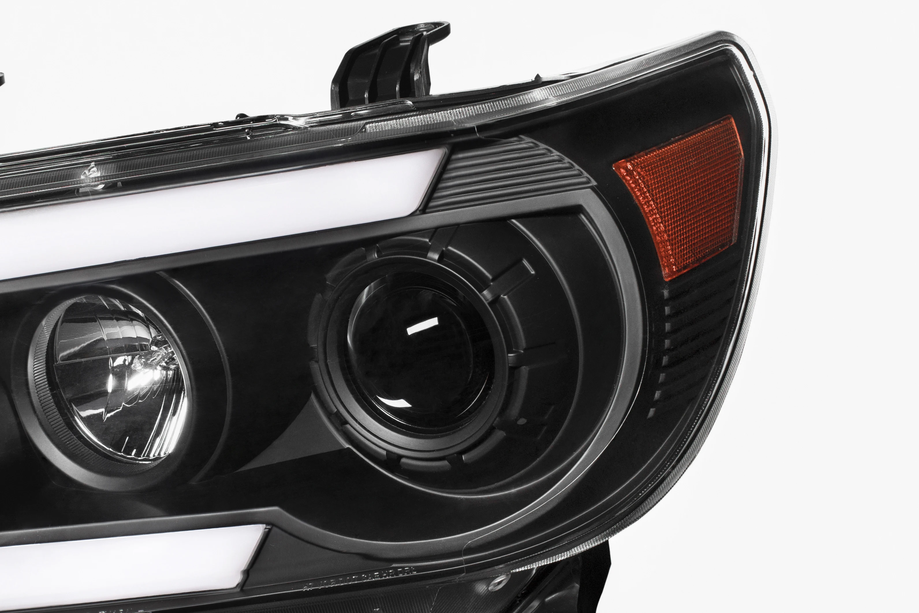 Hot-selling DRL+LEDs Sequencer C-Bar Projector Headlights FOR 2007-2013 Toyota Tundra/ 2008-2017 FOR Sequoia (Black /Clear )