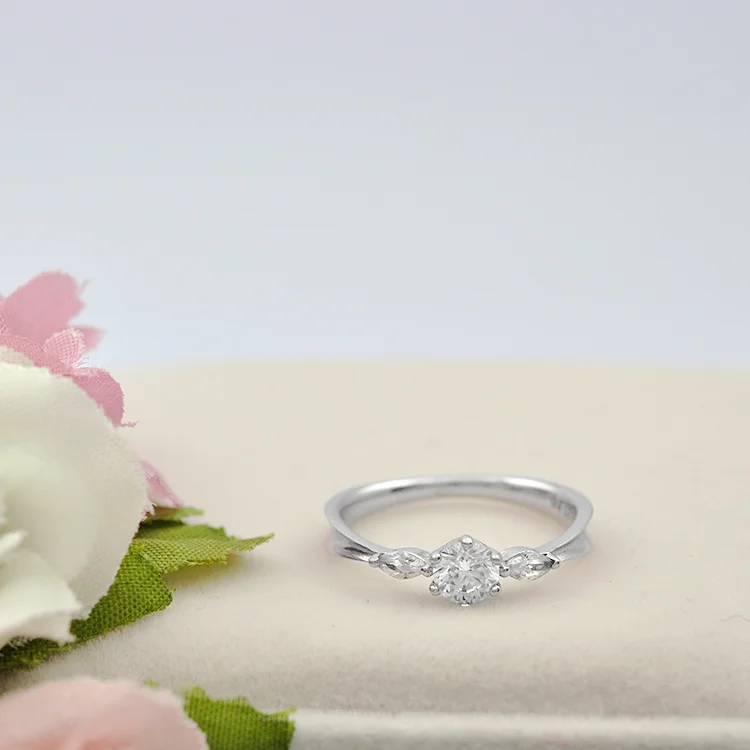 Sterling Silver 925 Rings Gentle And Beautiful