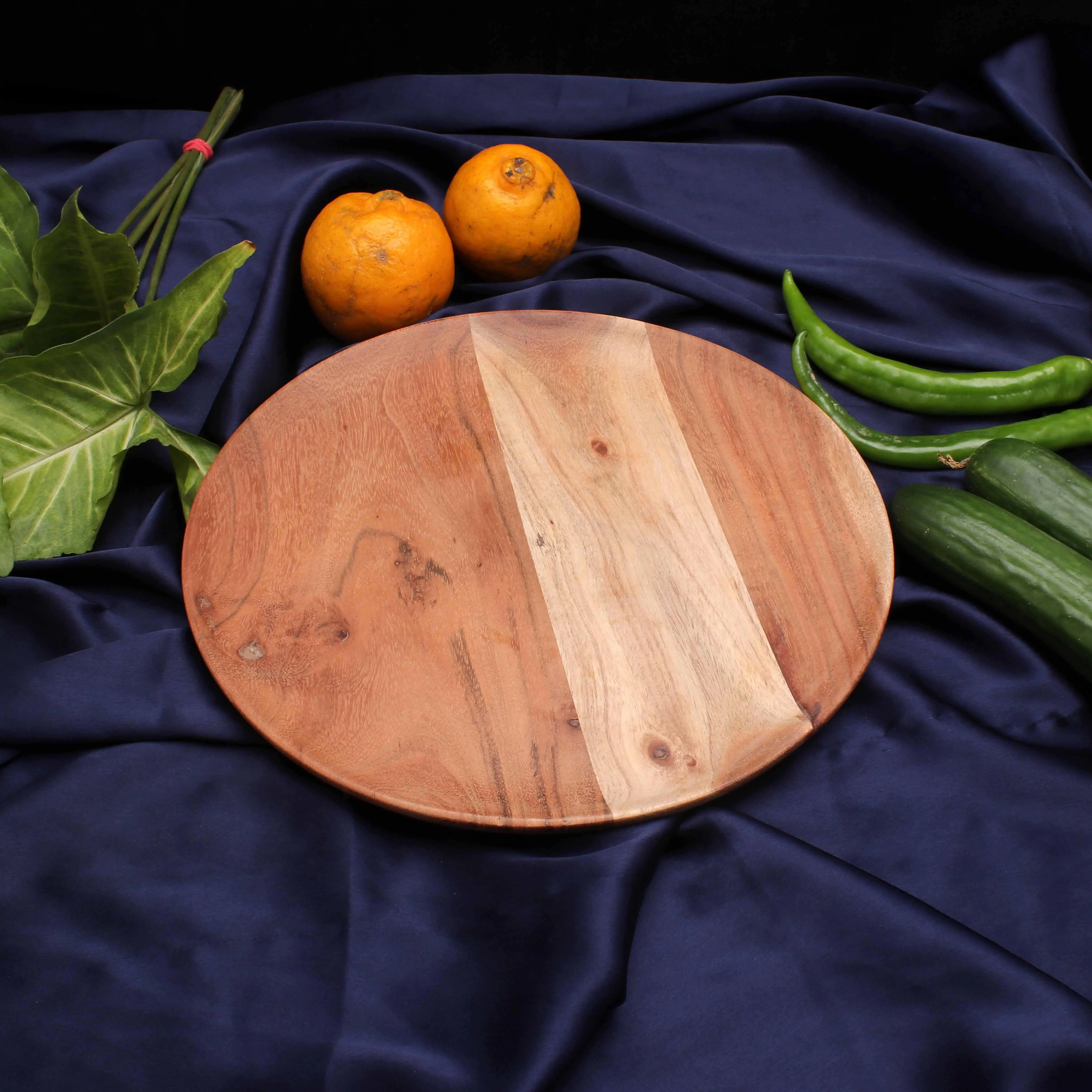 Round Shape Platter Natural Acacia Wooden Platter for Food Snaks Serving Handcrafted Large Size Wood Round Platter/Tray