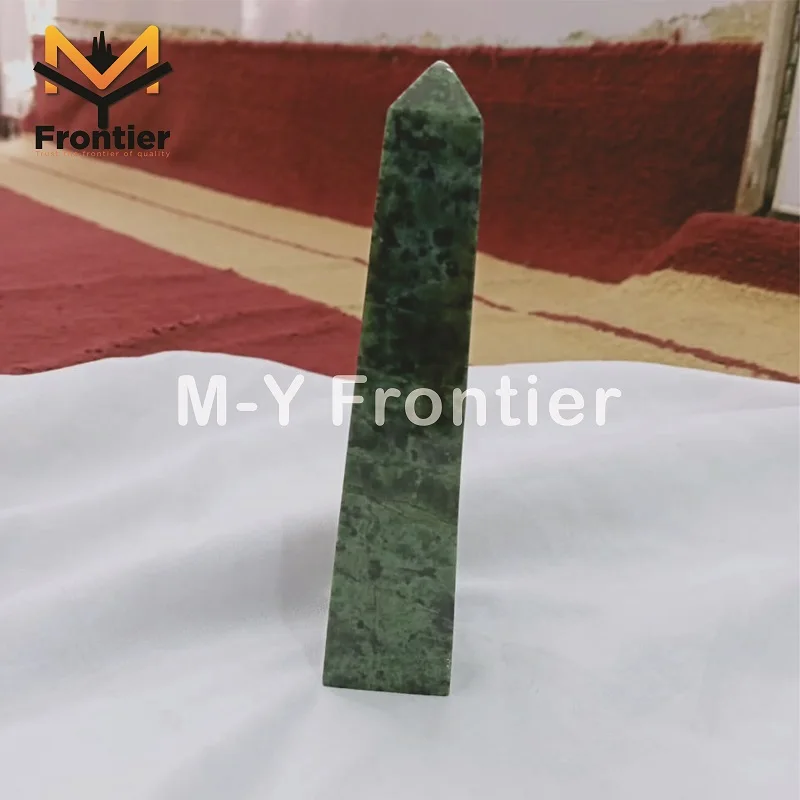 Натуральные нефритовые башни ручной работы полированный Кристалл OEM из пакистанского хрусталя.