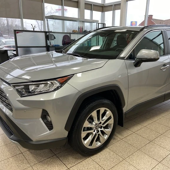 2020 2021 FAIRLY USED CARS 2019 Toyota RAV4 and RAV4 Hybrid