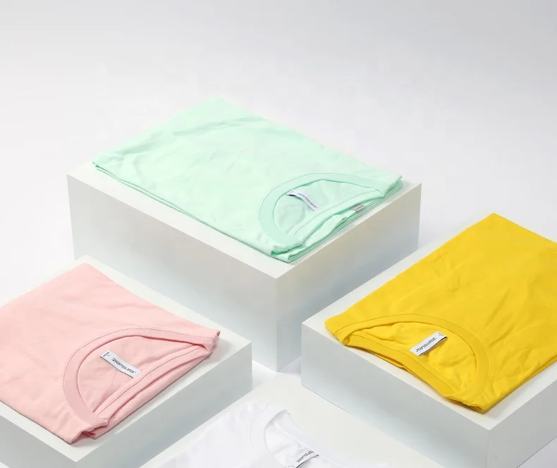 High quality acrylic white cube box for clothing display or cosmetic background