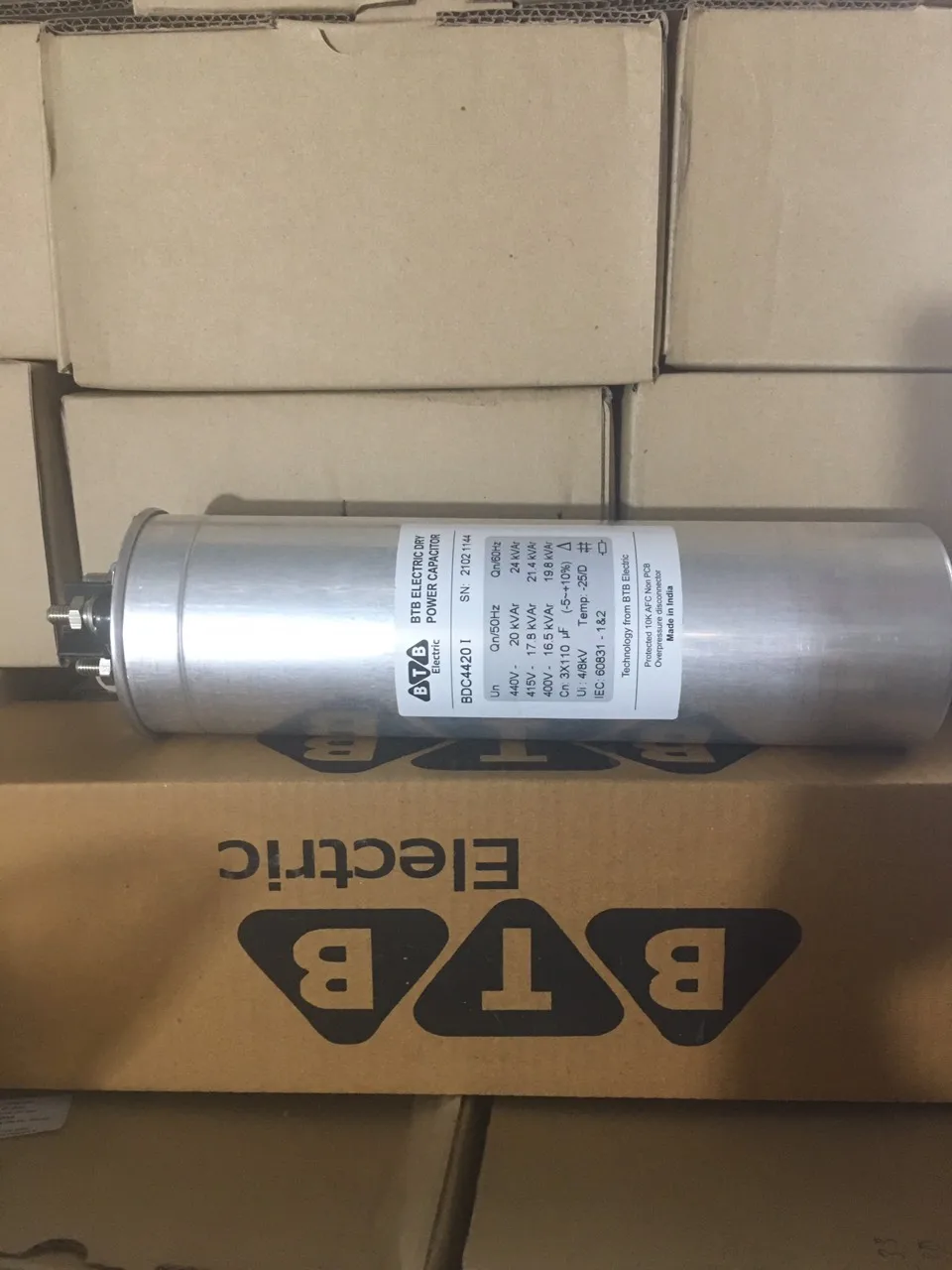 10kvar 3 phases 440v Power  factor capacitor Bank  dry type  new designed  2021  MADE IN TURKEY