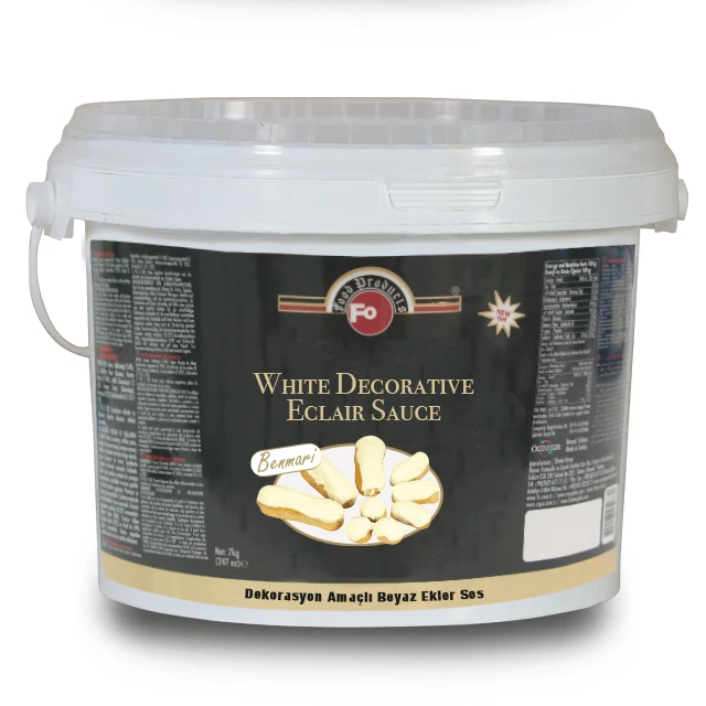 White Decorative Eclair Sauce