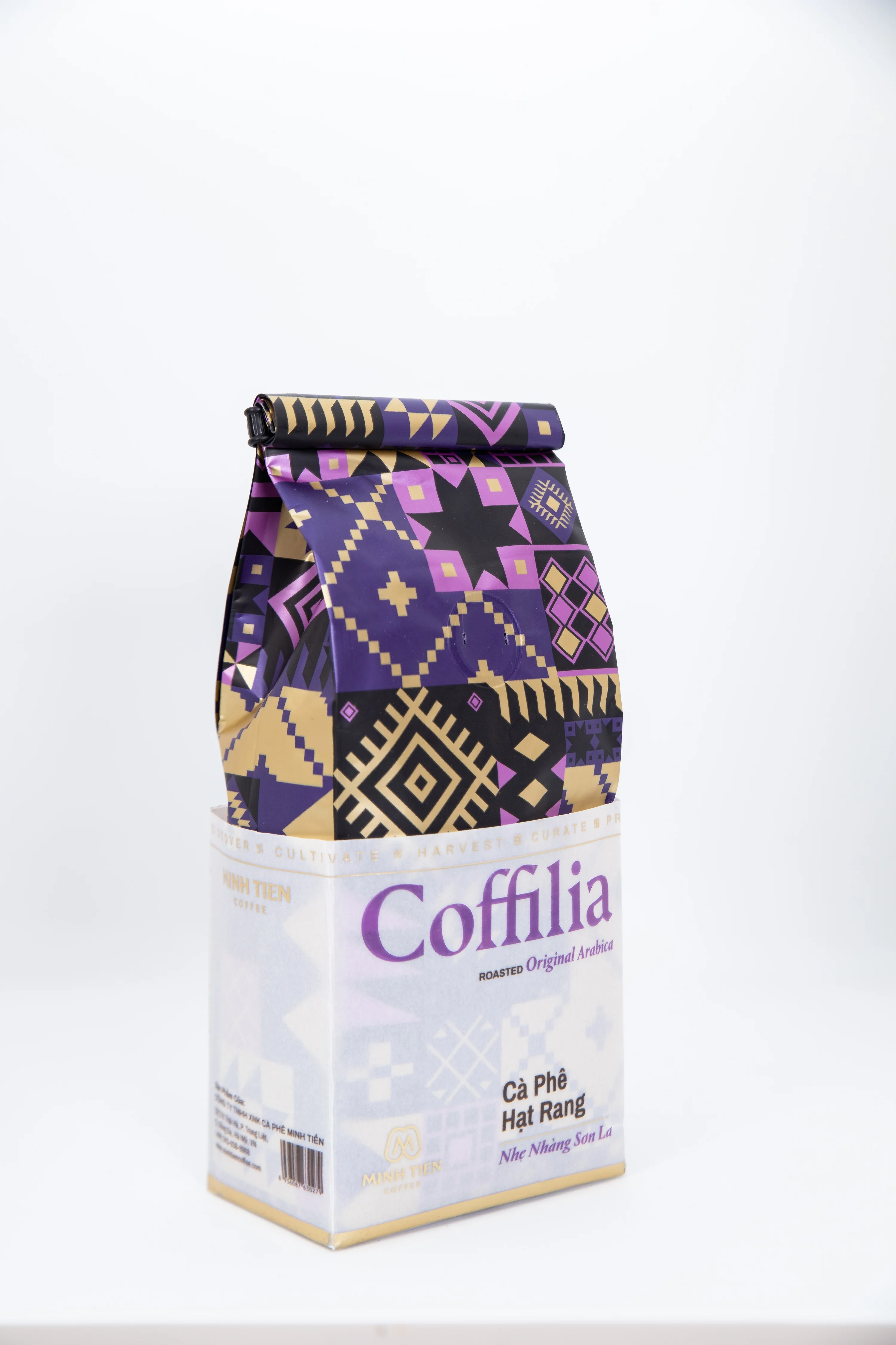 
Fruity And Choco Taste Arabica Variety Gentle Son La Coffilia Roasted Ground Coffee From Vietnam 