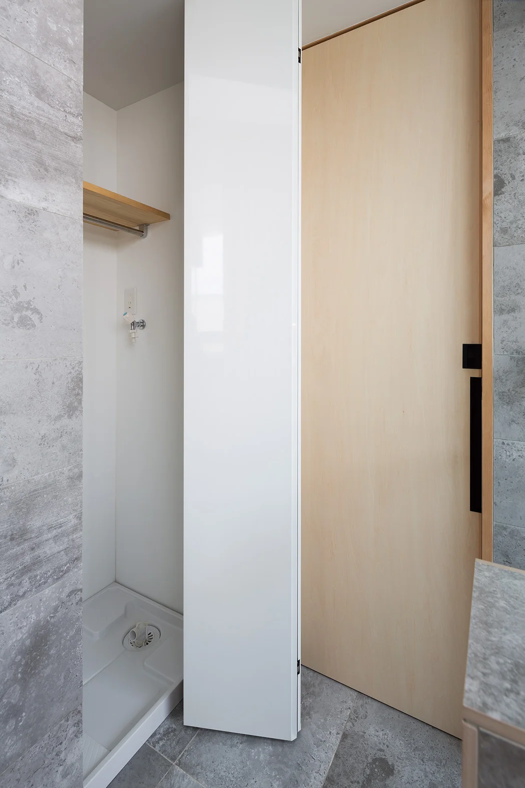 
Light Steel Folding Door for Interior Wardrobe 