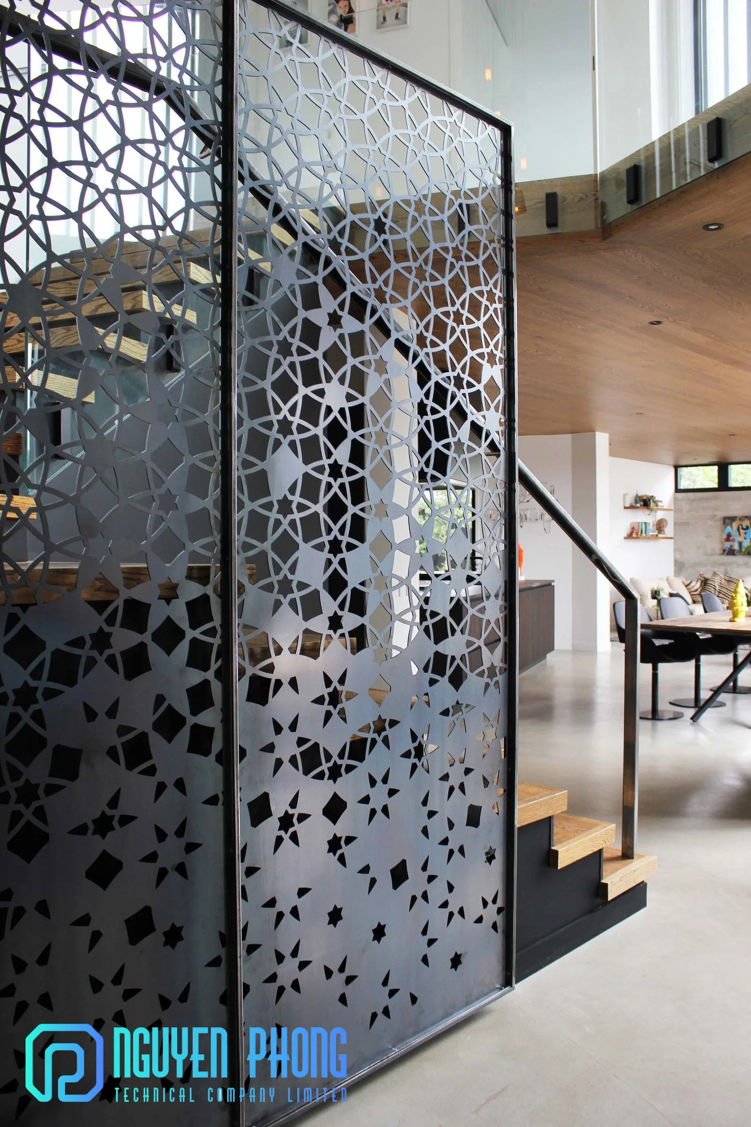 Толщина 2-3 мм для металлической перегородки стен офисной