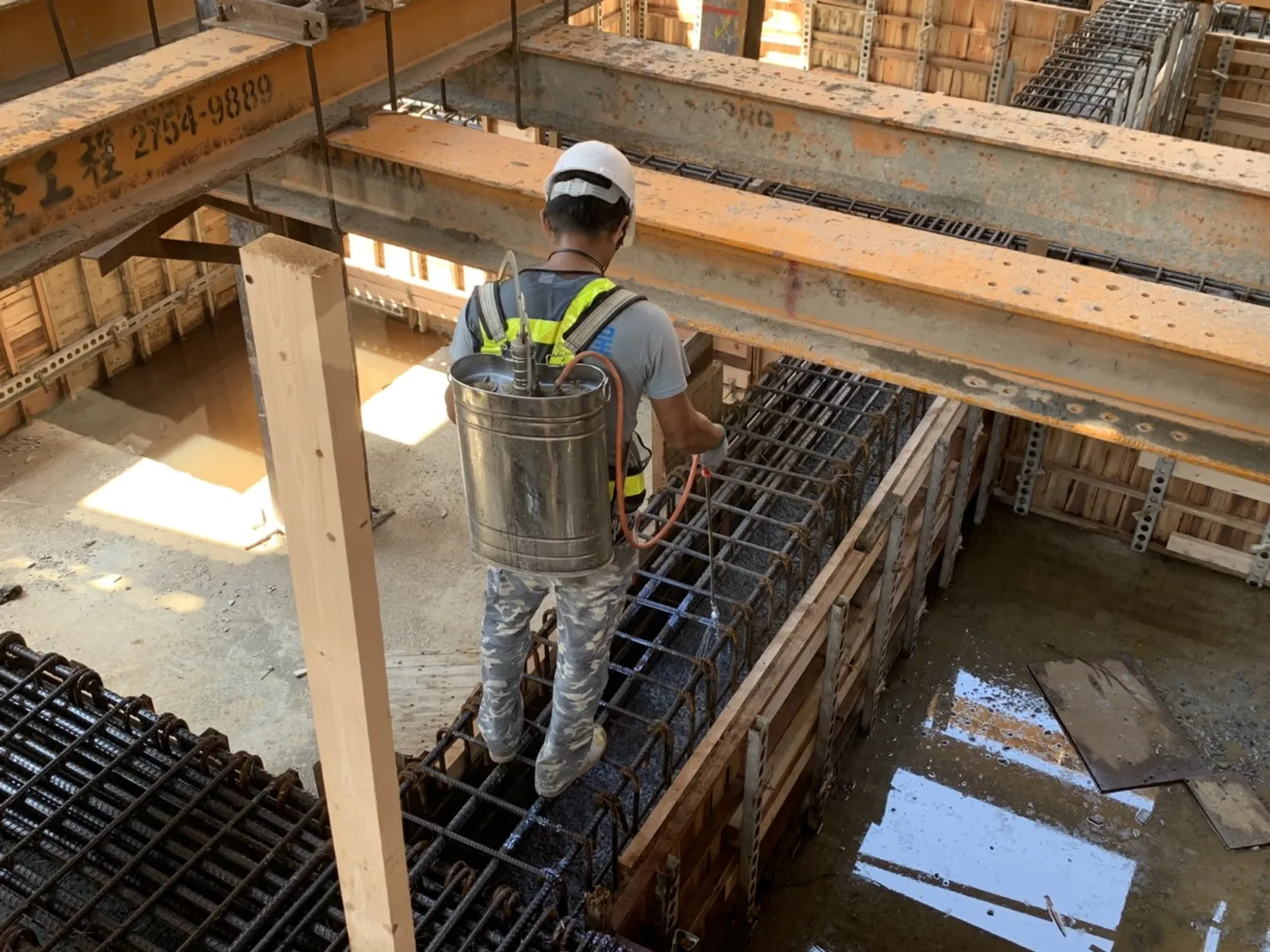 
Chanye new and old concrete bonding agent acrylic adhesive sealant 