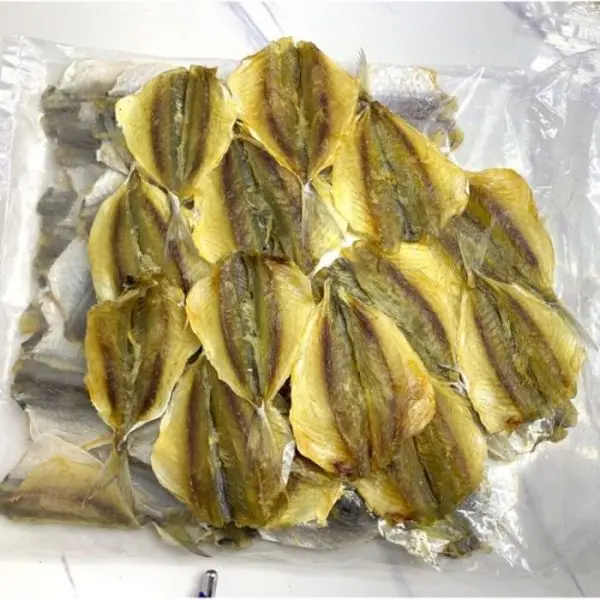 VIETNAMESE HIGH QUALITY DRIED SEAFOOD SNACK / SUNDRIED YELLOW STRIPE TREVALLY FISH for SALE WITH GOOD PRICE + 84 966722357