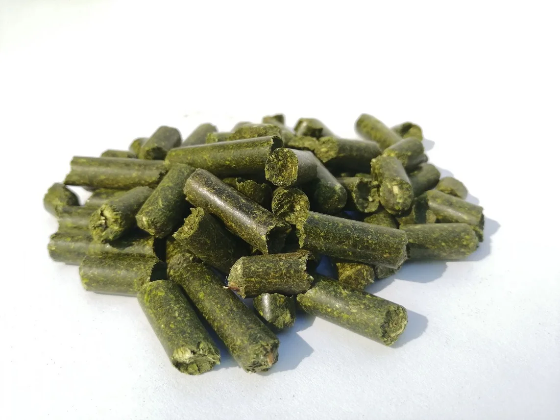 Alfalfa pellets high protein production animal feed