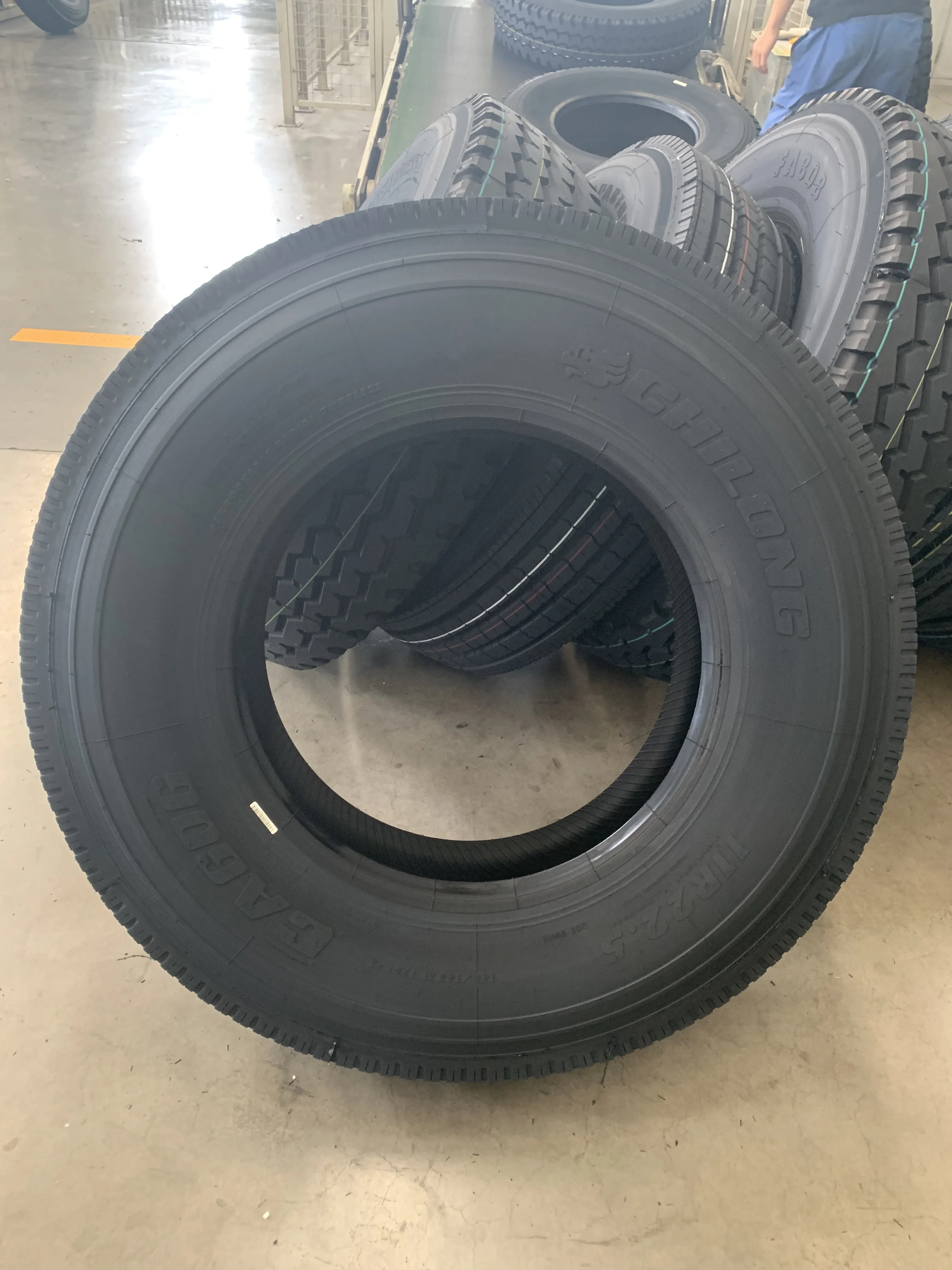 Шины для полугрузовиков 295/75/22.5 295/75R22.5 11R24.5 11R22.5 фридерные грузовые шины