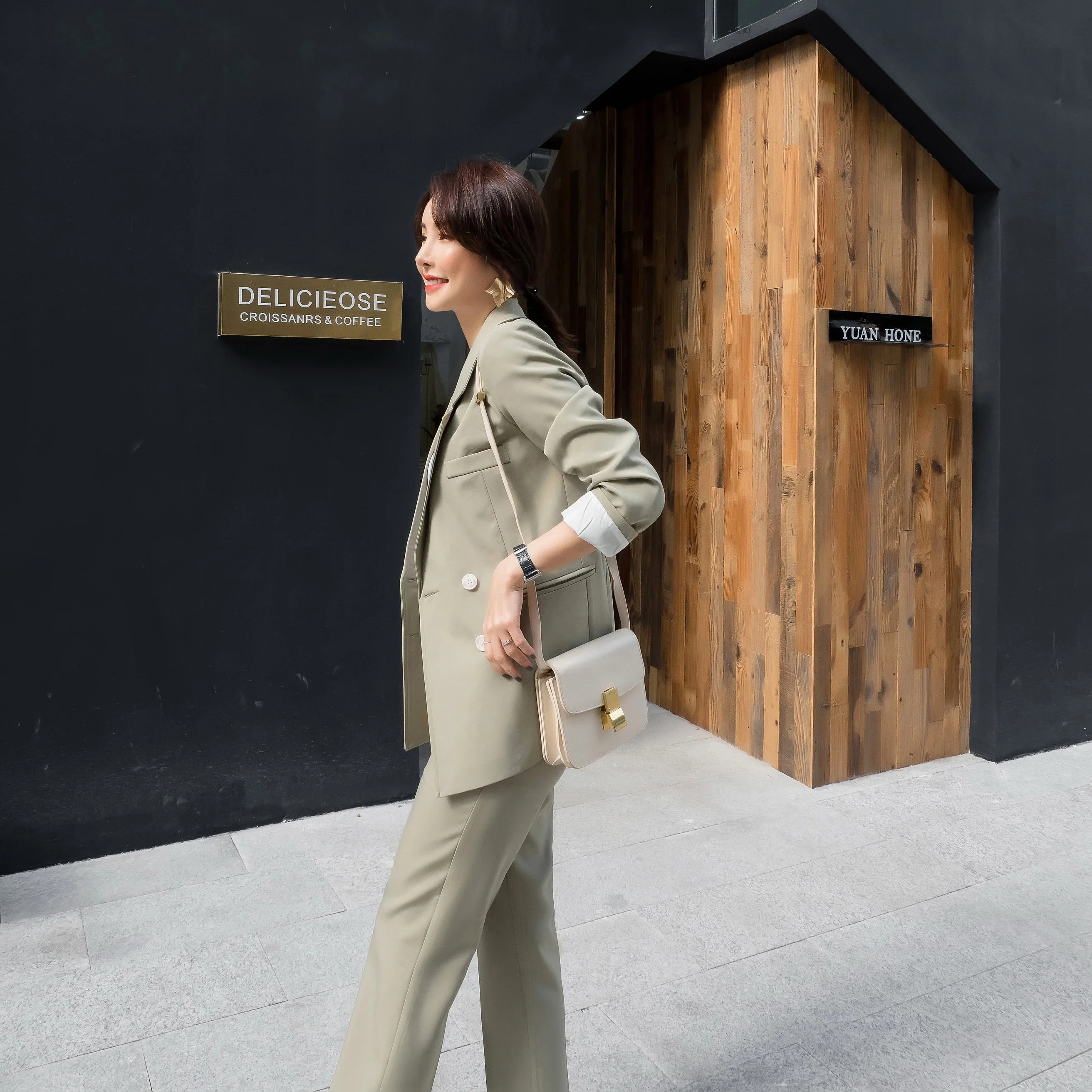 
2020 Wholesale Women Fashion Formal Suits Ladies Office Wear Business Matching Suits 