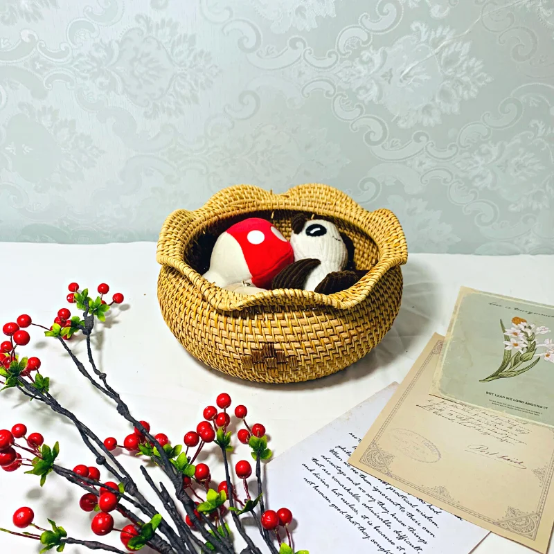 Cheap Price 1 Pcs Hand-Woven Multi-Purpose Rattan Wicker Basket Rattan Box For Organizing With Lid From Vietnam