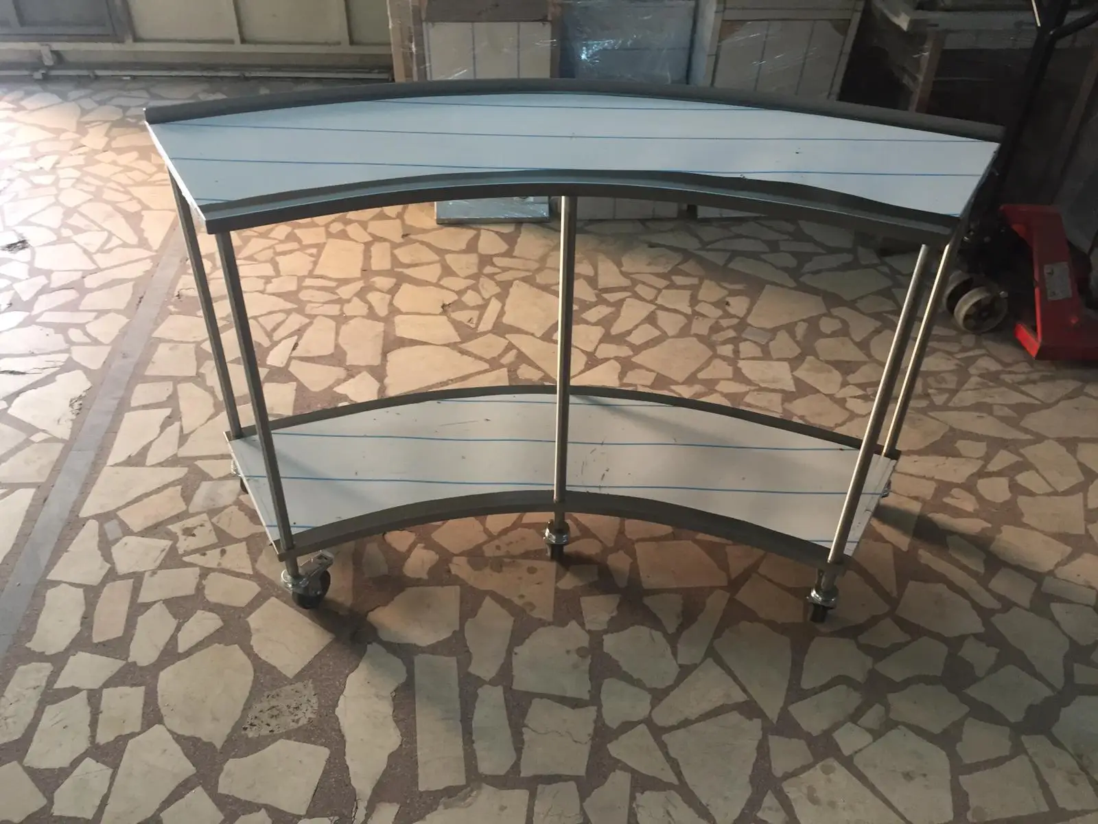 Instrumental Table Angle Shape