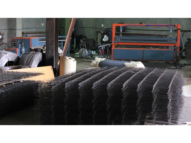 Manual Welding Mesh Machine RL-2000 Mesh Welding Machines FOR COIL MESH Welding Equipment Wire Machines