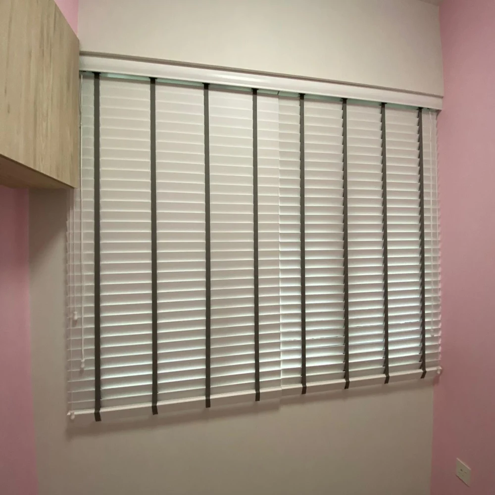 medium slat quality material wooden venetian blind and shade for home and office decoration