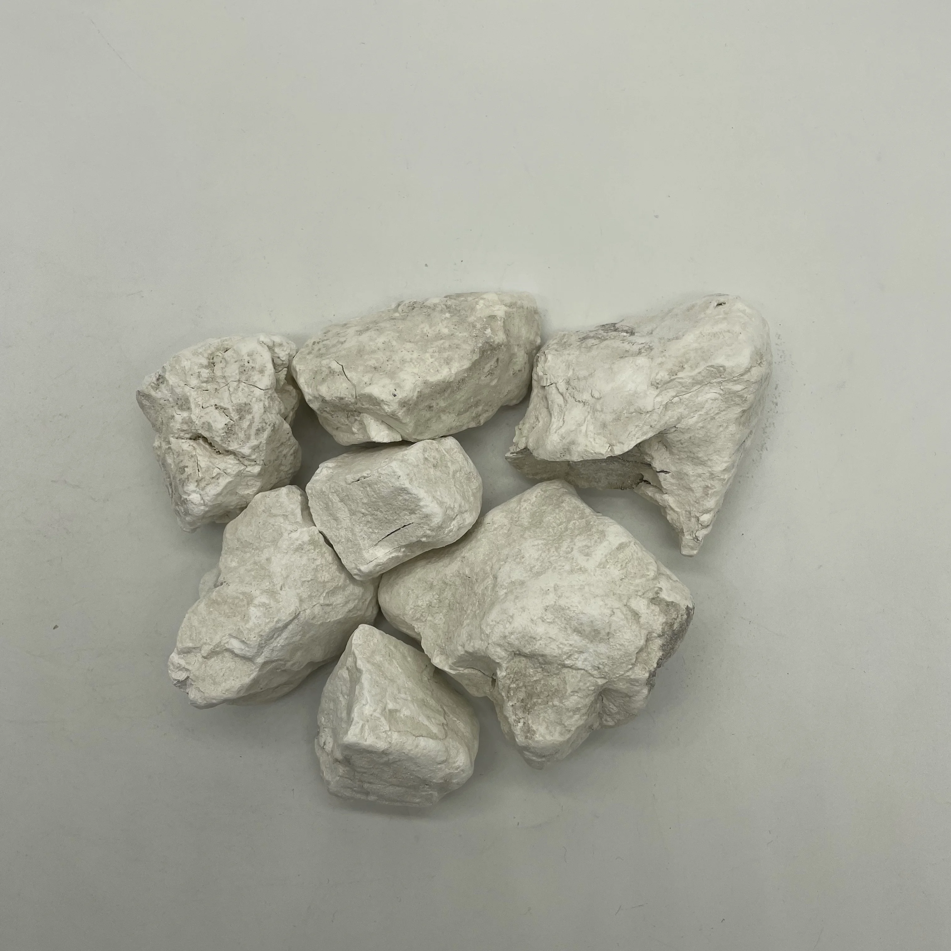 Низкая цена, быстросохнущие куски лайма, порошок, сгоревшие куски Лайма CaO 90%, высокое качество, экспорт, Вьетнам, оригинальный сыпучий Лайм