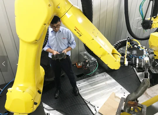  Высокое качество CNC 3D 6 axises робот рука с raycus волоконный лазер сварочный источник для металлической сварки/резки